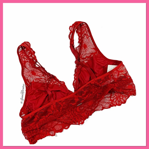 •Victoria’s Secret• Lace Bralette - Picture 2 of 2